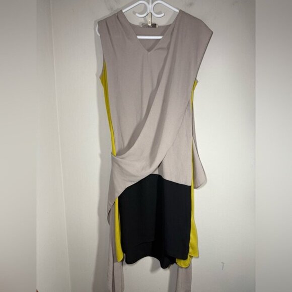BCBGMaxAzria Runway Gray and Black Asymmetrical Tailored Dress - Picture 6 of 11